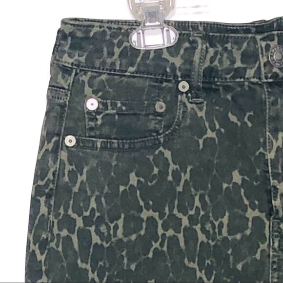 American Eagle Ne(x)t Level Hi-Rise Mini Camo Green Denim Mini Skirt NWT - Picture 9 of 14